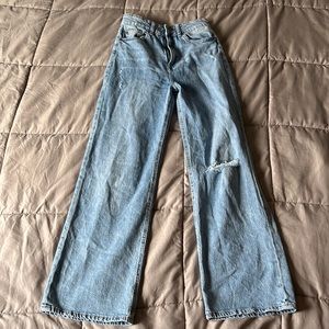 H&M high-rise wide-leg jeans (NWOT)